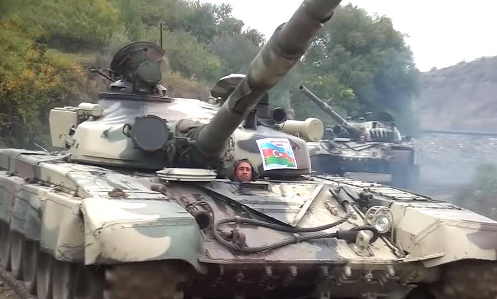 Азербайджанская армия пополнилась 12 армянскими танками Т-72