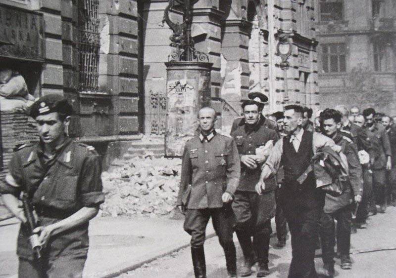 Польское подполье в годы Второй мировой: соучастие в холокосте и шашни с ги