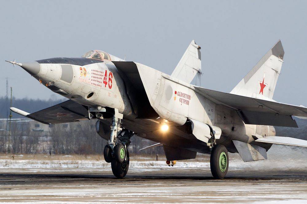 Советский МиГ-25 против американского F-15: кто был сильнее в воздушном бою