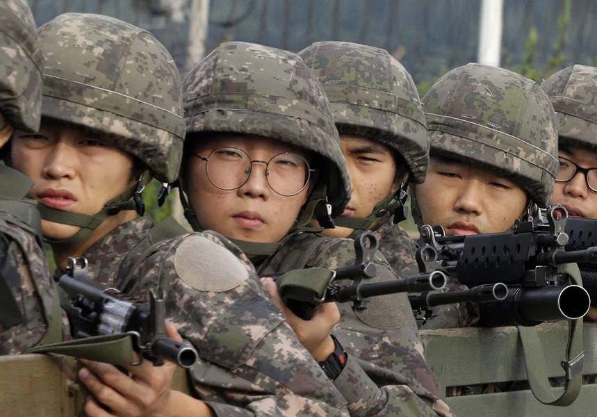 Как Южная Корея борется с уклонистами от службы в армии