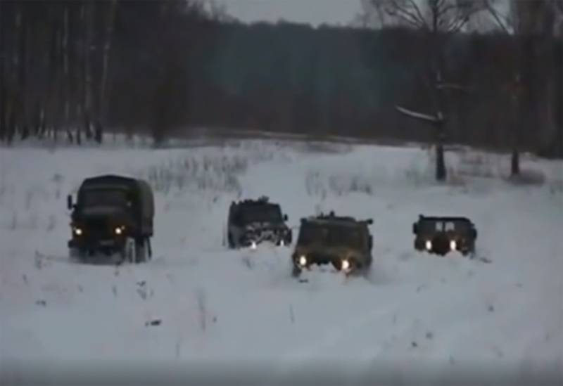 Тесты армейских автомобилей в снегах России: американский «Хамви» застрял сразу