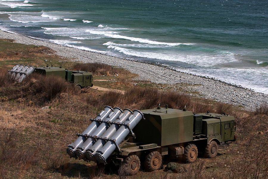 Россия встречает «Дональда Кука» в Черном море стрельбами береговых батарей