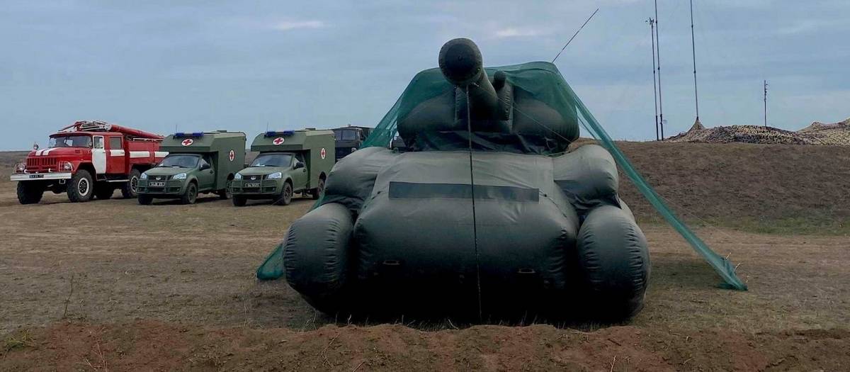 Армию Украины вооружат надувными макетами танков