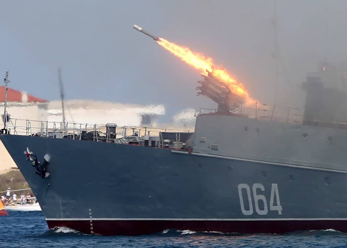 Корабли РФ примут участие в учениях со странами НАТО впервые за 10 лет