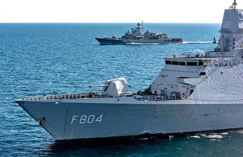 В России придумали новый способ следить за кораблями НАТО в Черном море