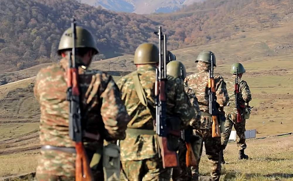Армянских военных вывели из окружения, миротворцы РФ занимают спорные земли