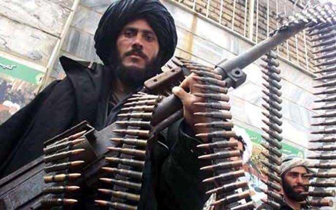 Талибы захватили военную базу и оружейный склад – сводка боев в Афганистане