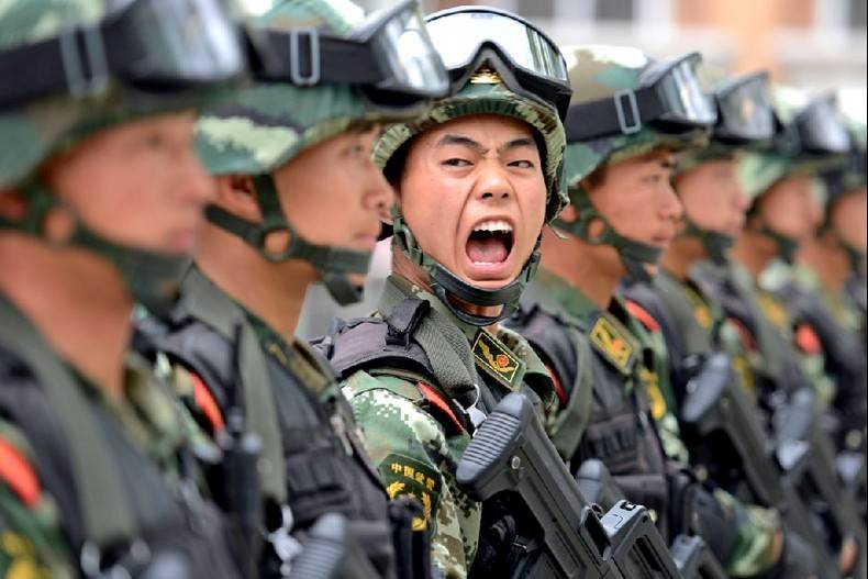 В снаряжении китайских бойцов появится кнопка самоликвидации