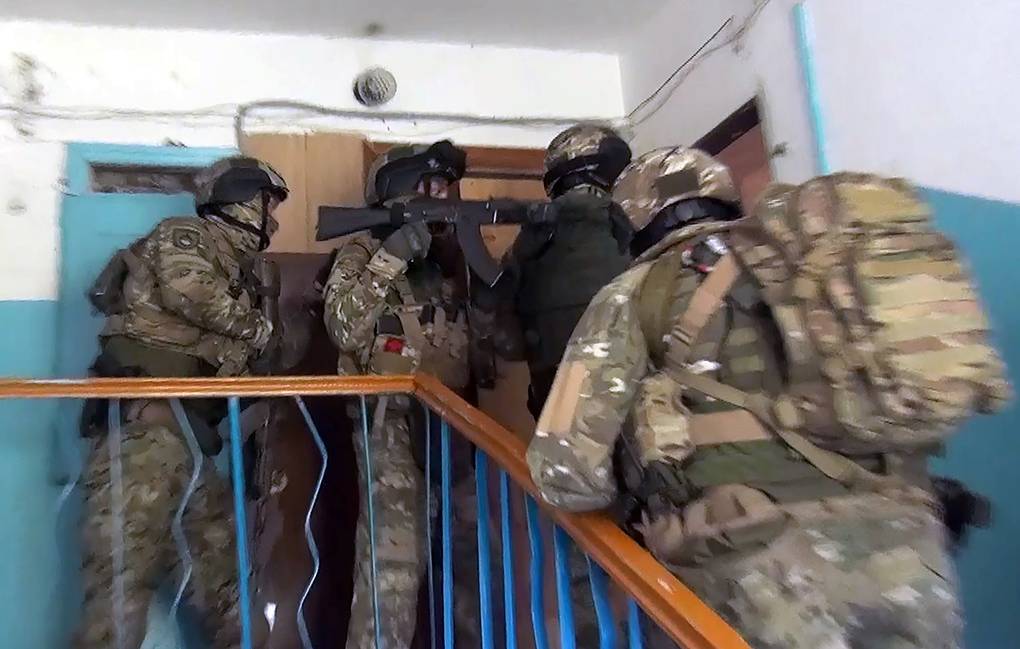 ФСБ задержала стремившихся к свержению власти террористов