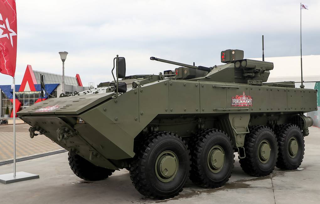Россия впервые представит за рубежом боевые машины "Бумеранг"