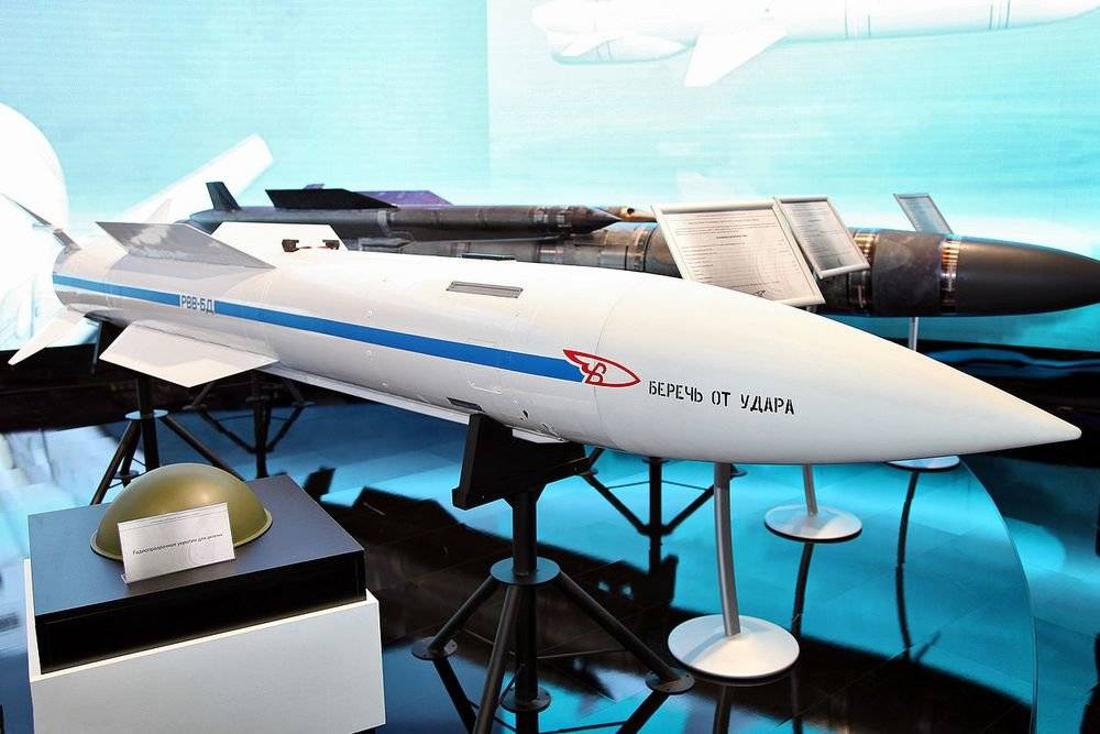Ракету «воздух-воздух» с дальностью пуска 200 км испытали в России