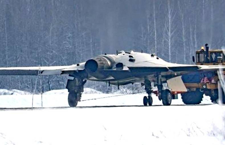 Россия строит новые тяжёлые ударные беспилотники-невидимки