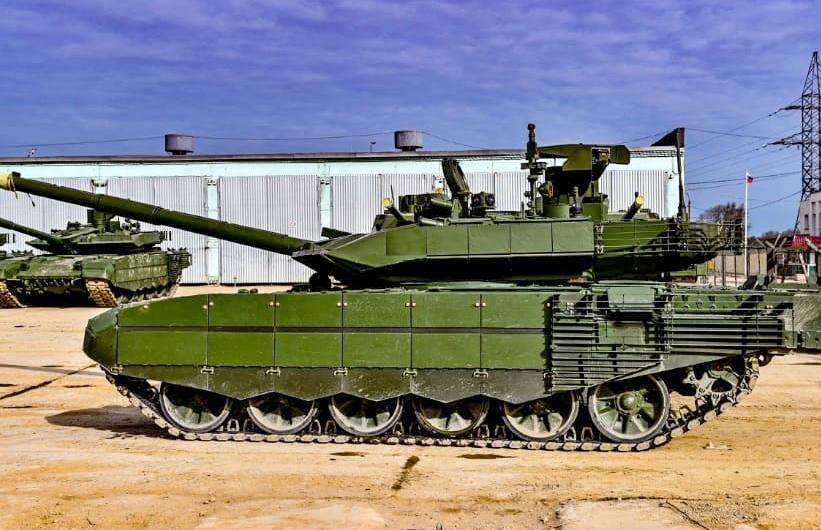 В России сравнили боевую мощь танков Т-90М и Т-14 «Армата»