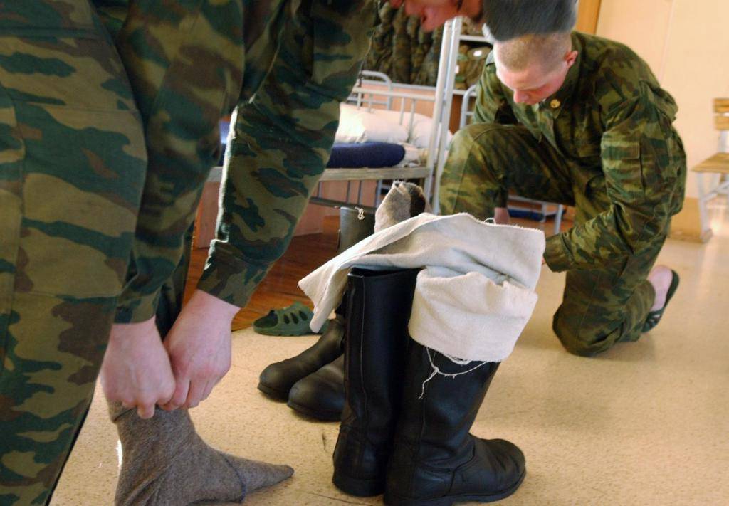 Солдатская смекалка: как согреть ноги, если они мерзнут