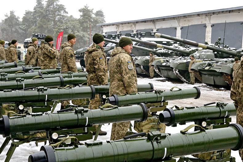 В МВД Украины доложили о готовности "сокрушить Россию" на Донбассе