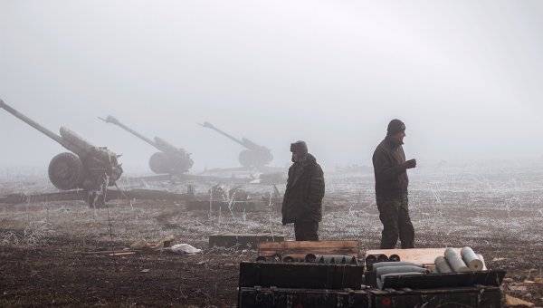 Каратели наносят Донбассу большой ущерб малым калибром и удары – крупным