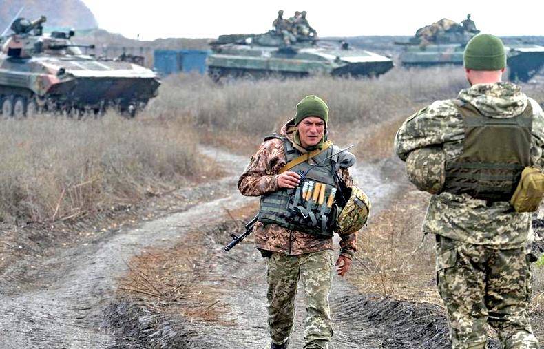 Названы два сценария войны на Донбассе