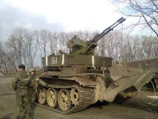 Эрзац-танки по-украински: бронетягачи со скорострельными "рогатками"