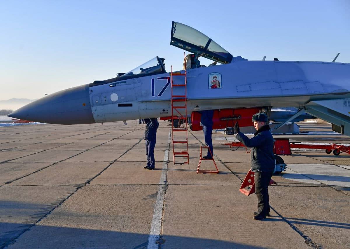 "Русские витязи" впервые отработали боевые стрельбы на самолетах Су-35С