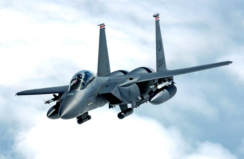 «Чтобы причинить Москве боль»: Киеву хотят передать 100 истребителей F-15