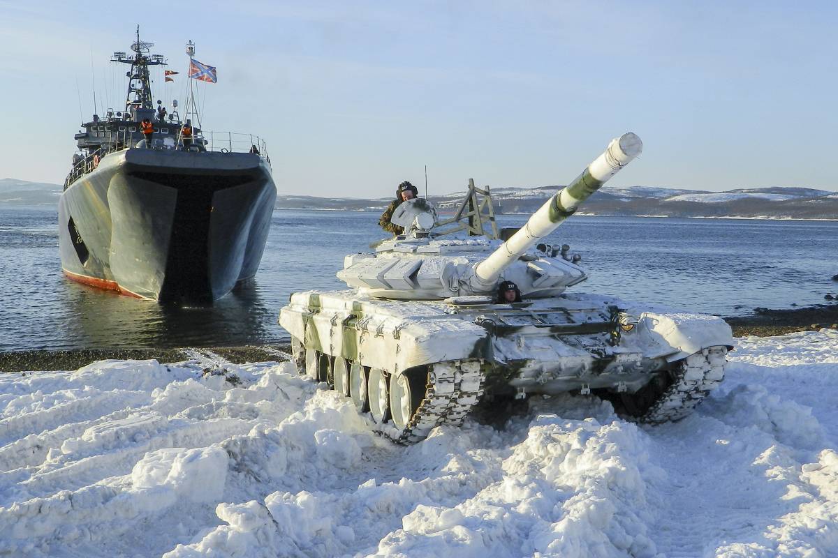 США выделяют деньги для борьбы с Россией и Китаем в Арктике