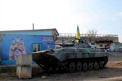 Киев размещает бронетехнику ВСУ в жилых районах Донбасса