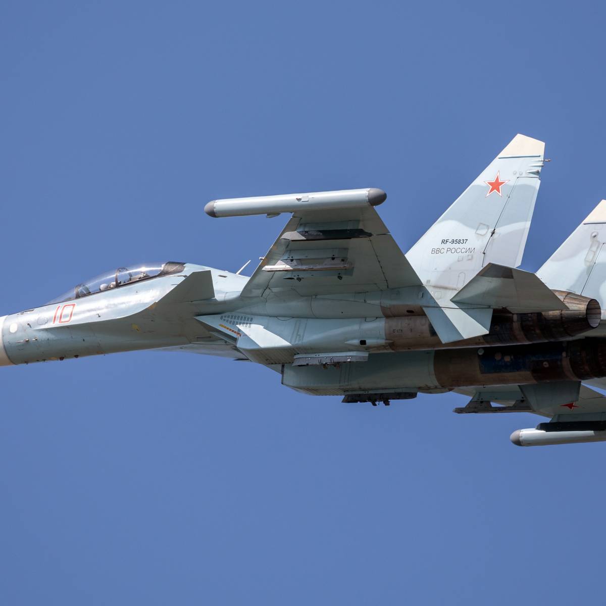 Названа вероятная причина крушения Су-30СМ в Казахстане
