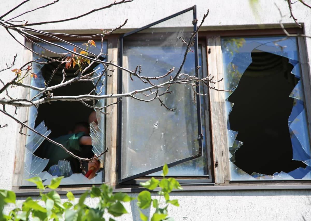 Украинские силовики за сутки пять раз обстреляли территорию республики