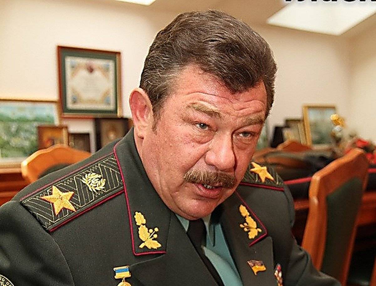 Экс-министр обороны Украины Кузьмук: Нужно угрожать ударом по России