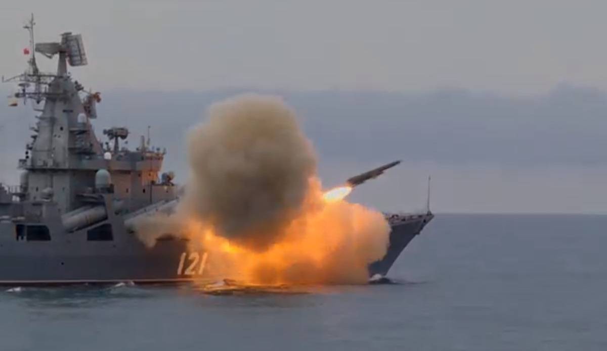 Крейсер «Москва» впервые за 33 года смог отстреляться без оглядки на Киев