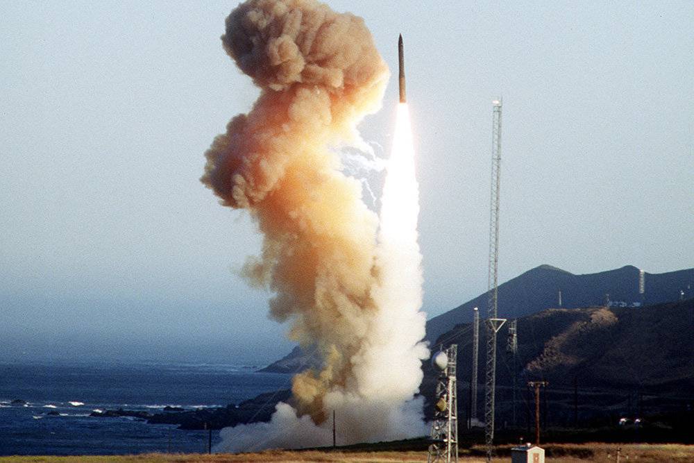 Испытания межконтинентальной баллистической ракеты США провалились