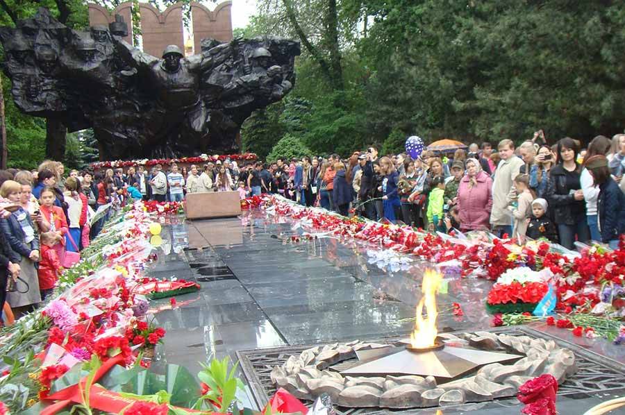 Пока живы те, кто помнит СССР, не исчезнет и память об общей Победе