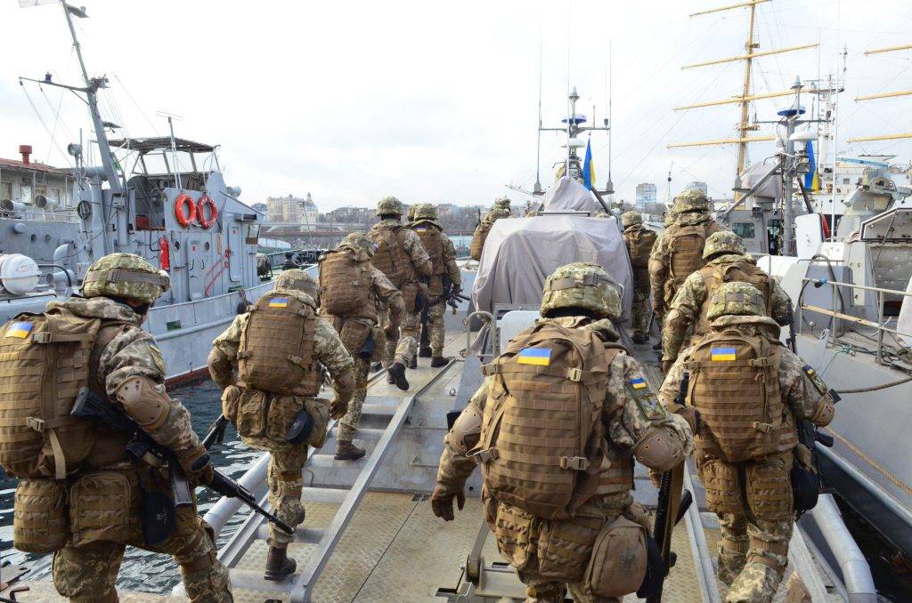 У берегов Крыма резко возрастает опасность новых провокаций Украины