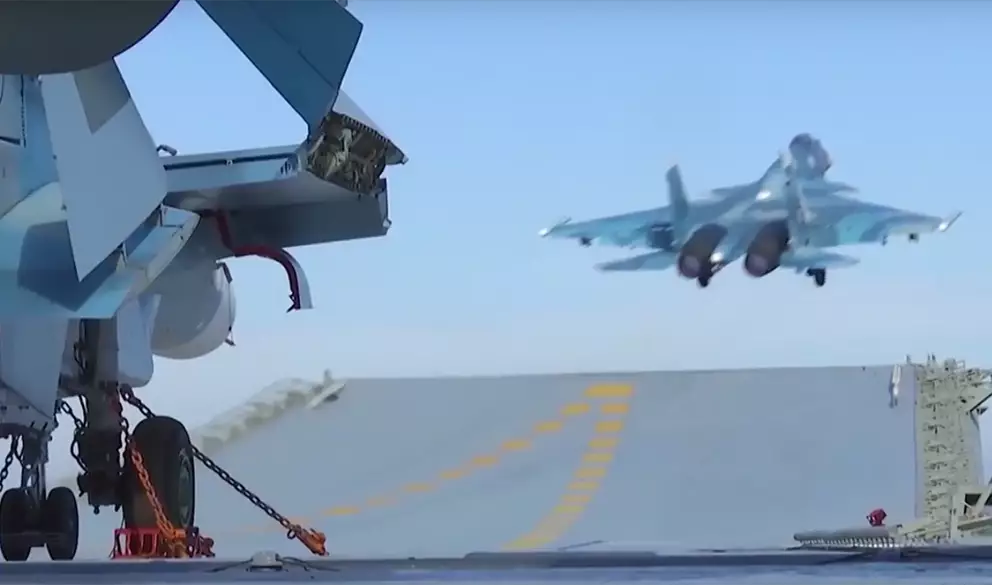 Основные задачи для новейшего авианосца ВМФ России