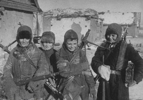 Как подростки в 1941-м взяли оружие и обороняли деревню Стеблево