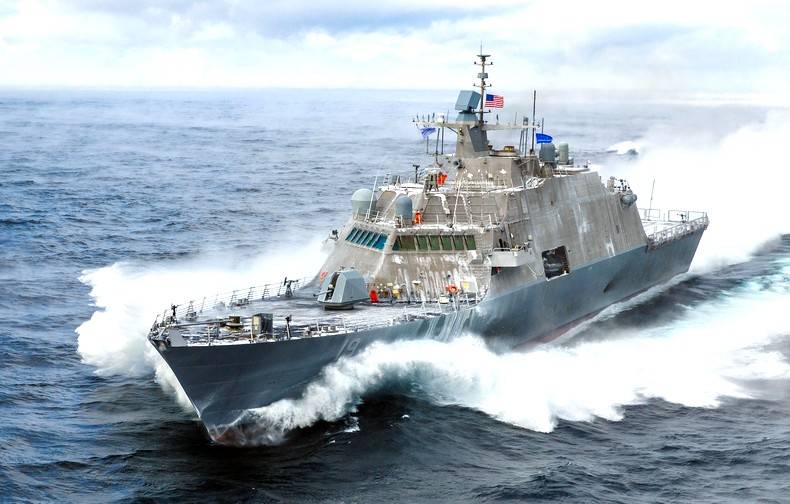 Зачем США ускоренно избавляются от новых боевых кораблей