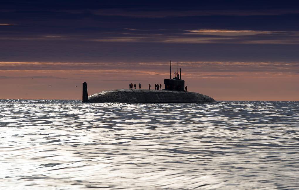 Подводный ракетоносец "Князь Олег" начал первый испытательный выход в море