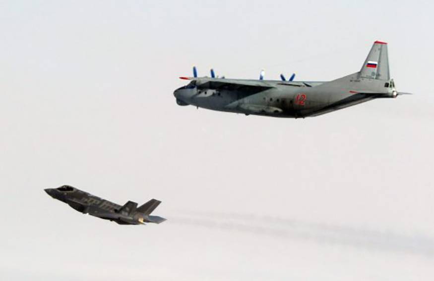 «Захлёбываясь воздухом»: европейцы обсудили перехват российского самолета и