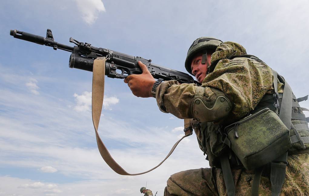 Учения с участием более 10 тыс. военных начались в Сахалинской области