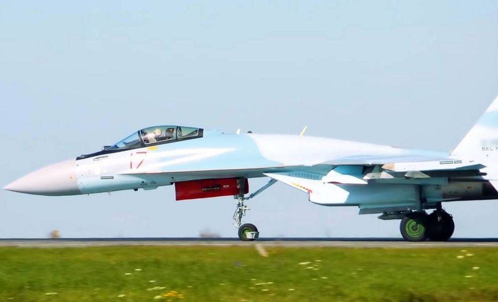 Эксперты: F-35 придется звать на подмогу F-22 при встрече с Су-35