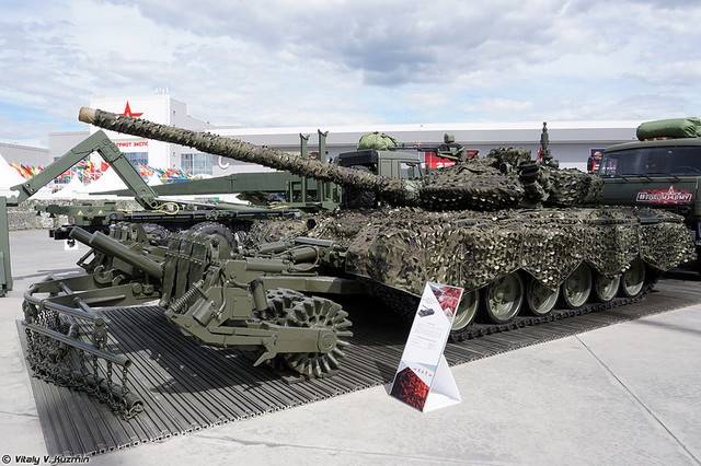 В России придумали, как Т-72Б3 придать "стелс" характеристики