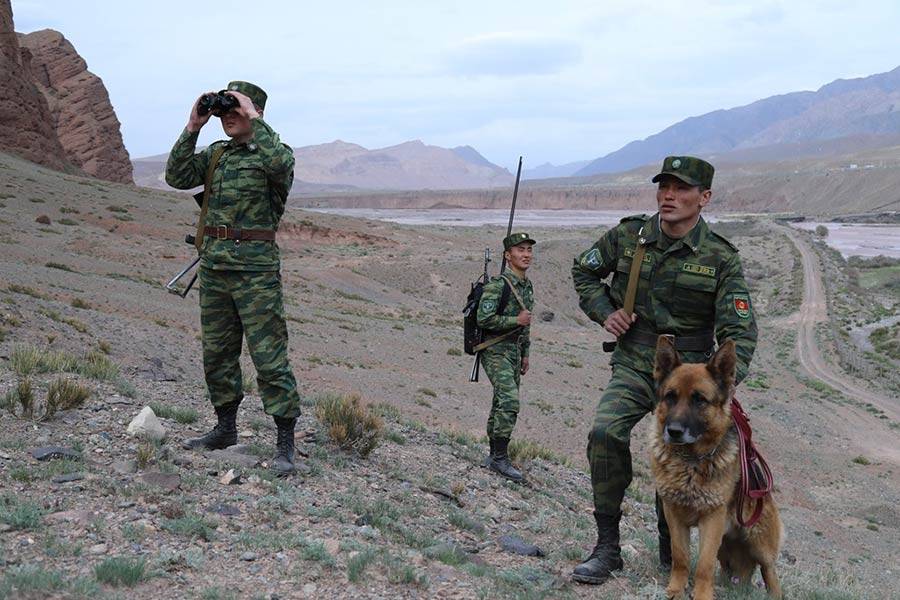 На кыргызско-таджикской границе вновь гремят выстрелы