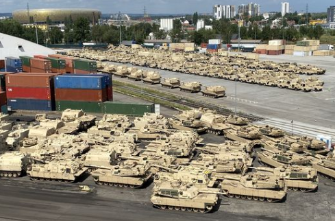 В Европе началась ротация американских танков