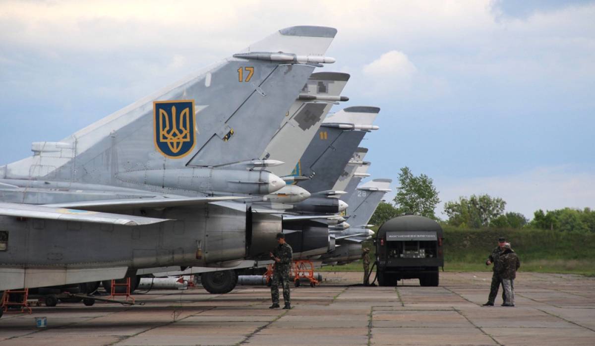 Украинцы распрощались с боевой авиацией после бегства летчиков