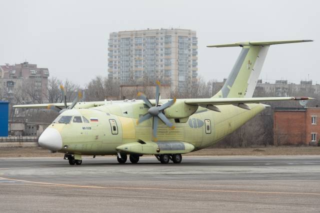 Россия вывела на мировой рынок новейший военно-транспортный самолет