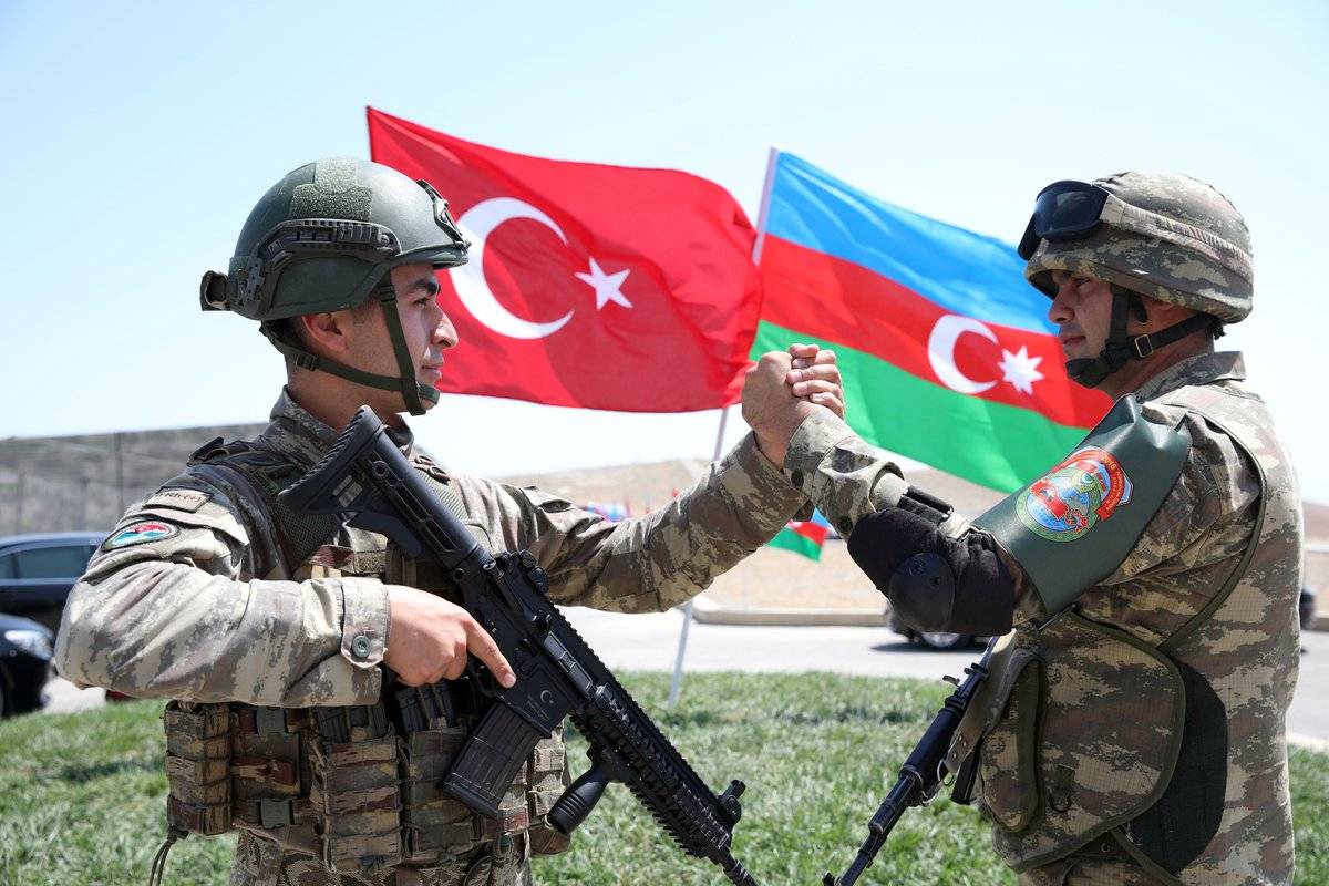 Откуда пошли слухи об объединении армий Турции и Азербайджана