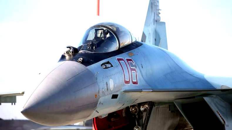 Летчика Су-35 делают крайним в длинной цепи ошибок