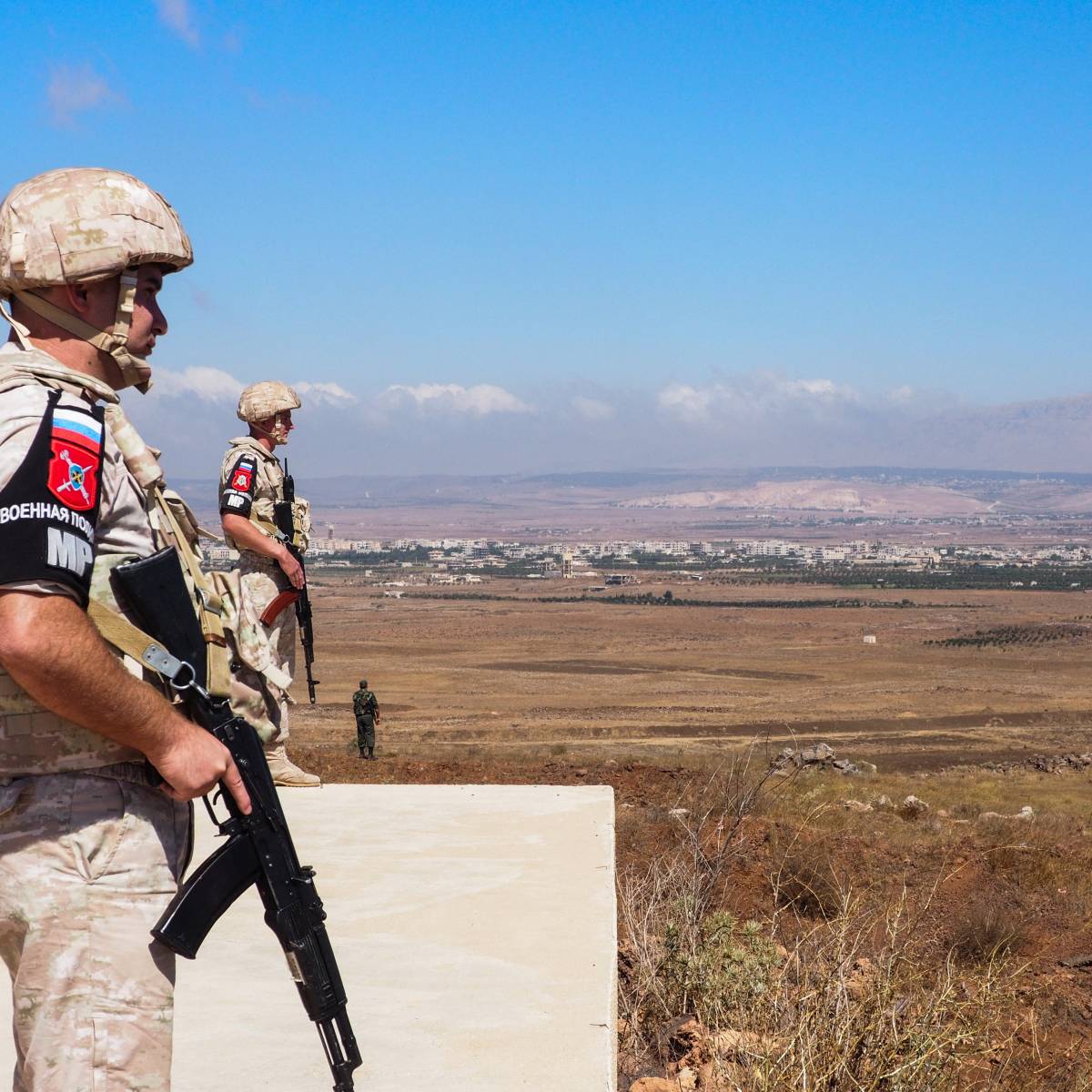 Израильская армия наносит удары по целям на границе с Ливаном