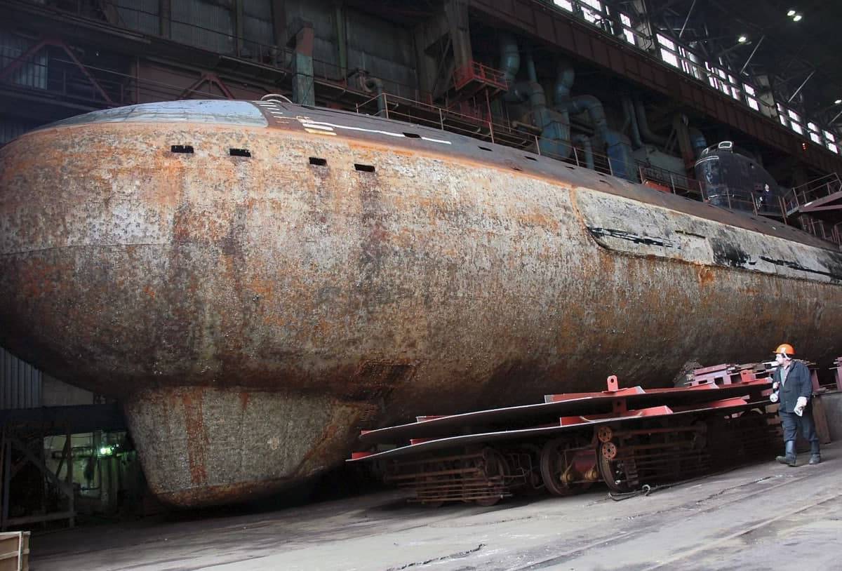 Первую атомную подлодку К-3 доставят в Кронштадт на плавдоке "Свияга"