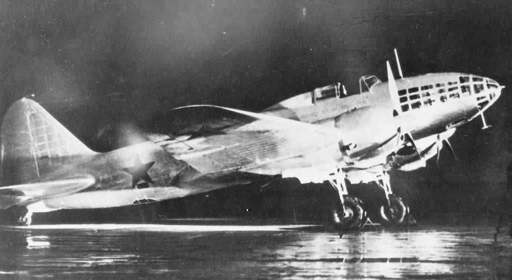 Первые бомбы по "логову врага". Как советские летчики бомбили Берлин